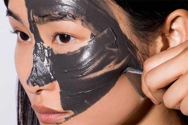7 Unique Face Masks For Your Next Girls’ Night In
