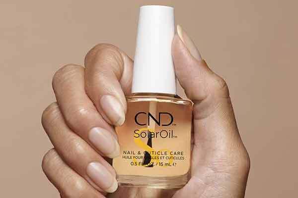 Importance of using nail oil - a review of CND essential solar oil