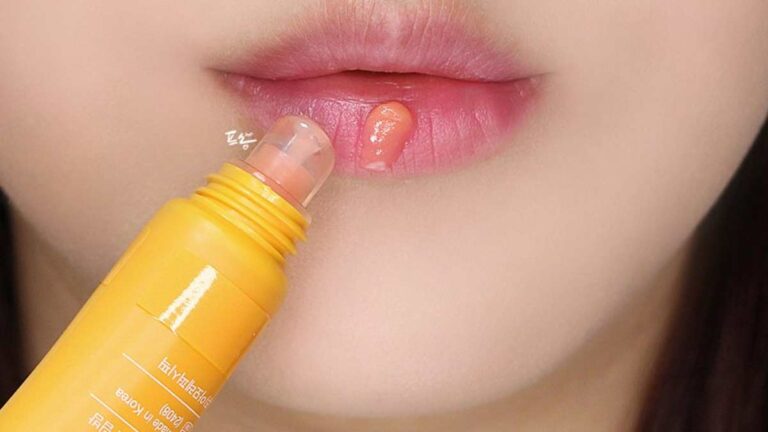 Laneige Glowy Lip Balm: A Day-to-Night Hydration Journey
